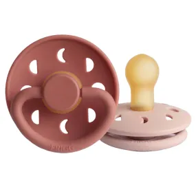 FRIGG Moon Natural Rubber Pacifier 2-Pack - Blush/Powder Blush